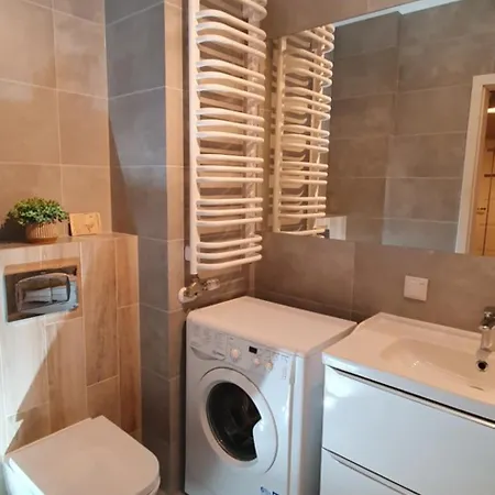 Estudio Park Mateczny * 克拉科夫